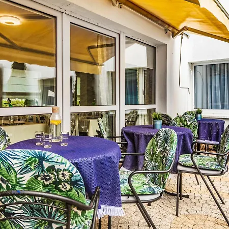 Orion Dom Gościnny *